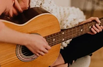 Yeni Başlayanlar İçin Gitar Çalma Rehberi!