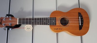 Cremonia Soprano Ukulele AU07L-21 - CREMONIA