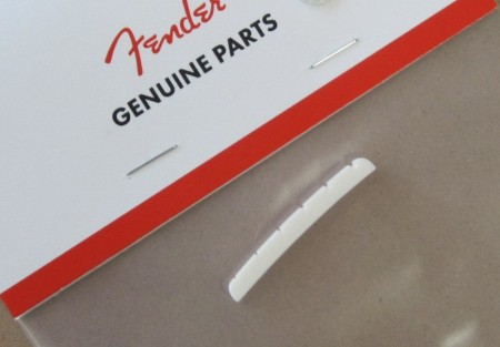 Fender Vintage Style Stratocaster / Telecaster Bone Nut-Kemik Üst Eşik - Thumbnail