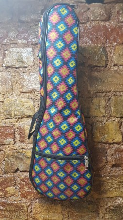 Puka Hint Çiçekli Soprano Boy Renkli Kalın Ukulele Kılıfı - Puka