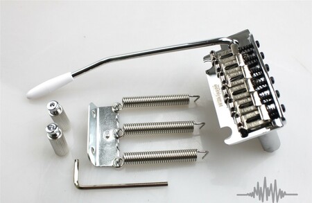 Wilkinson 2 Point Tremolo Chrome Strat Guitar - Thumbnail